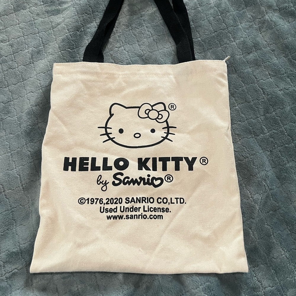 Sanrio Hello Kitty Canvas Tote Bag Zipper Top Cream Black Shopper